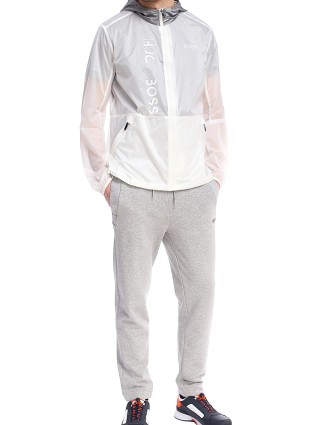 Серые брюки BOSS: фото 3 - Invogue